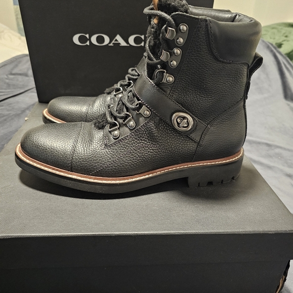 Coach Hikers with Shearling - Picture 7 of 10